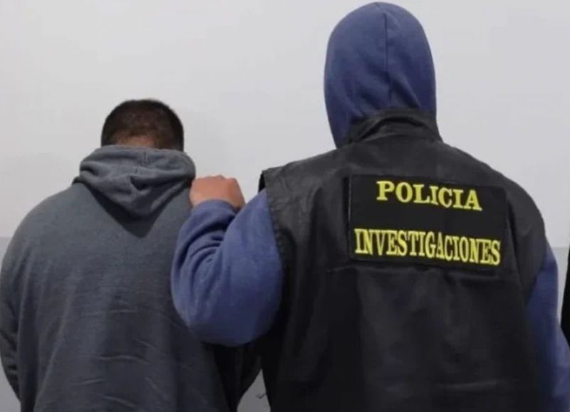 Detuvieron a un hombre acusado de robar indumentaria del Club Chaco For Ever