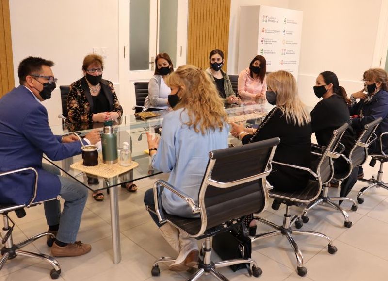 Martínez coordinó acciones conjuntas con mujeres empresarias para beneficiar su actividad