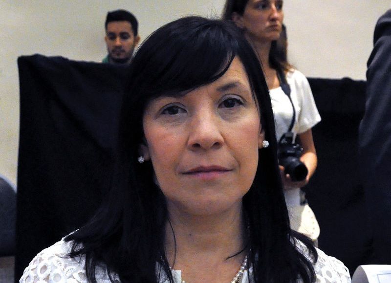 Cuesta no demoró y convocó a una sesión extraordinaria tras el papelón de este miércoles