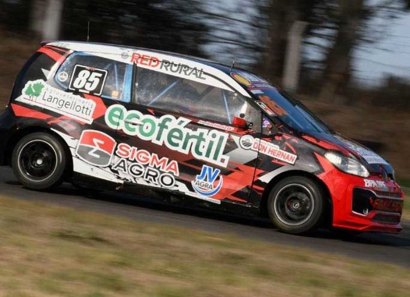 Alan Buchholz gana confianza dentro de la Clase Dos del Turismo Pista