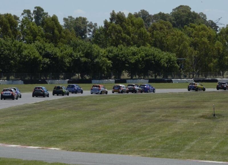 Tres chaqueños serán de la partida en la fecha inaugural del Turismo Pista