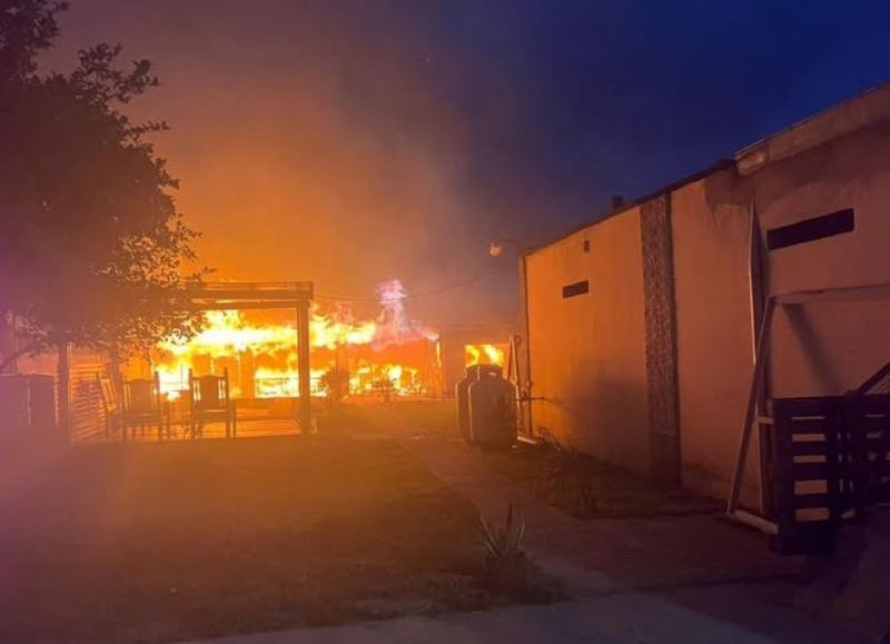 El quincho de una panadería sufrió un incendio en Margarita Belén