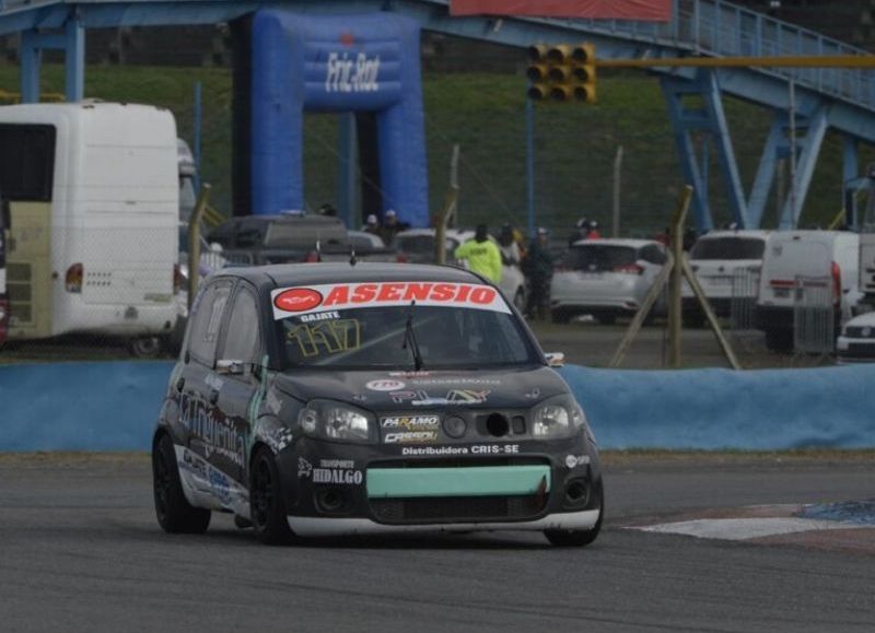 Agustín Gajate se quedó con la primera clasificación del Turismo Pista Clase 2