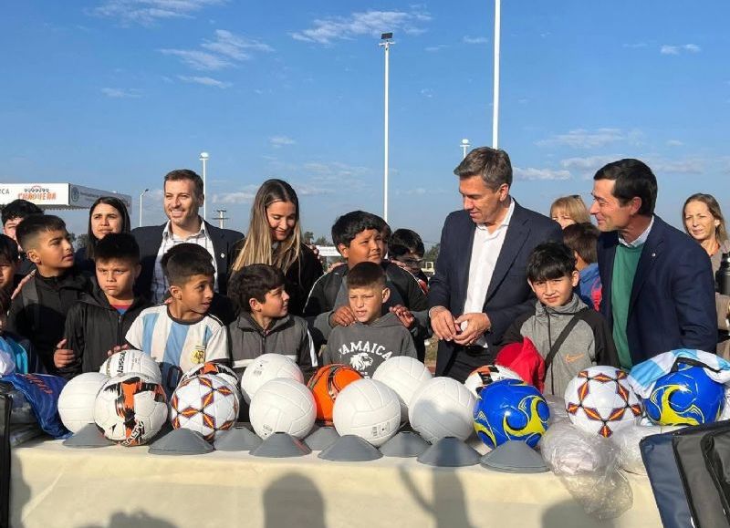 Laguna Blanca ya cuenta con su Complejo Recreativo y Deportivo