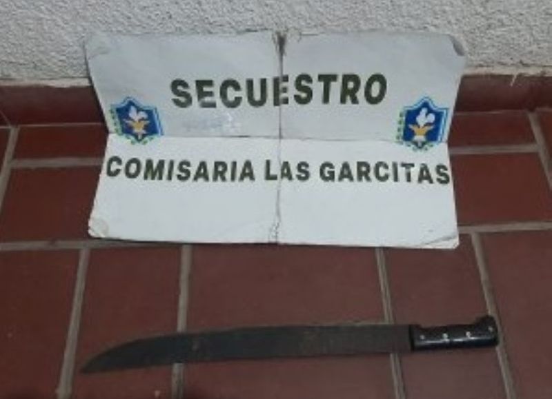 Las Garcitas: detuvieron a un hombre que amenazó a vecinos e irrumpió en una casa con un machete