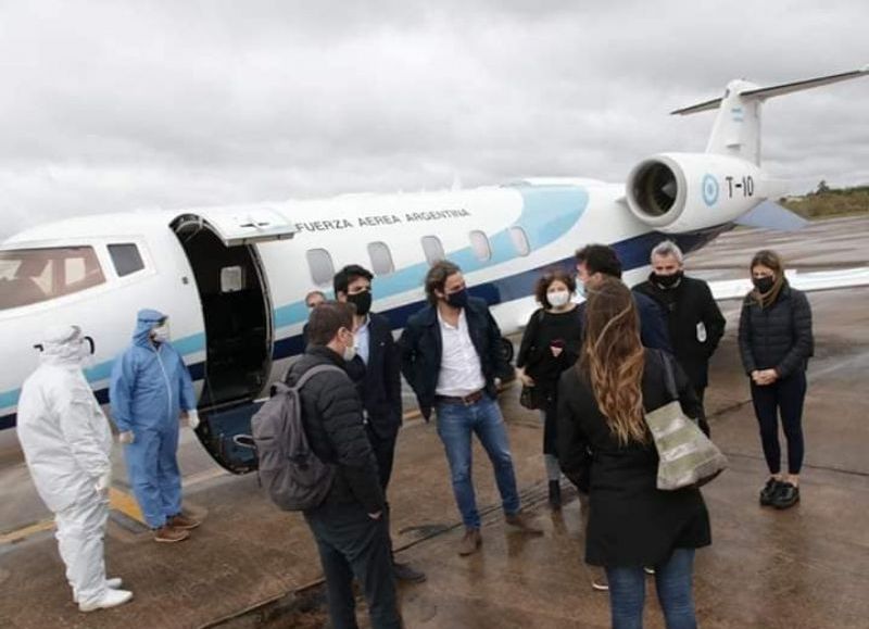 Santiago Cafiero visitó el Chaco para recorrer hospitales y una fábrica