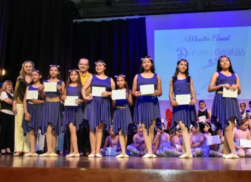 Cultura de Sáenz Peña realizó su muestra anual de Danzas Clásicas