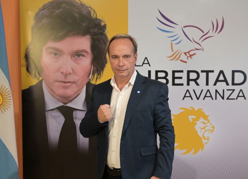 Más sucios que oreja de manco: denuncian a La Libertad Avanza por extorsión y afiliaciones truchas