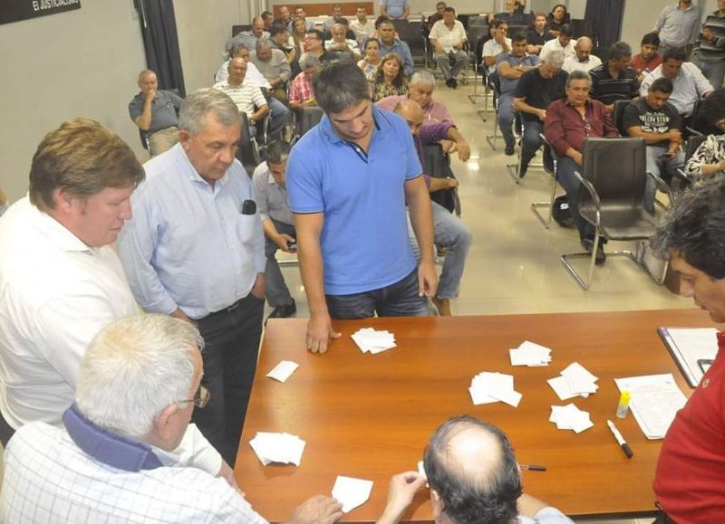 Las 62 Organizaciones piden lugares en la lista para defender a los trabajadores