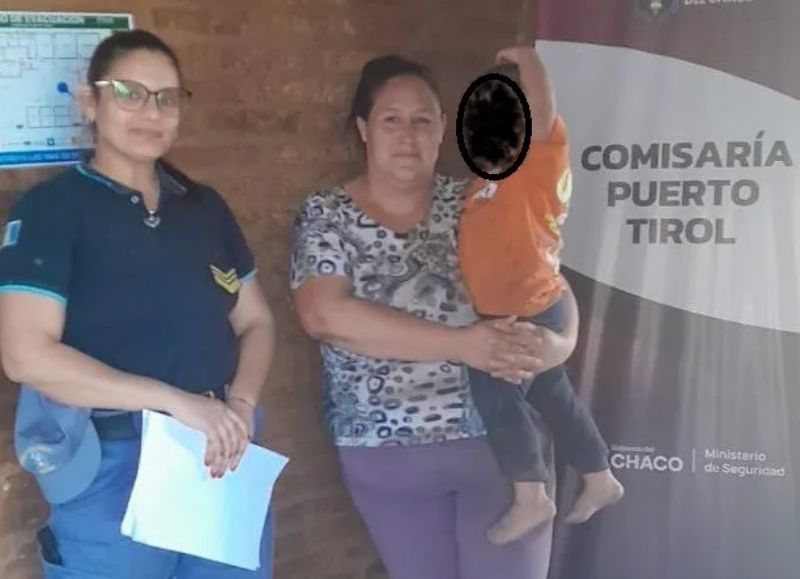 Rescataron a un niño que deambulaba solo por la calle en Puerto Tirol