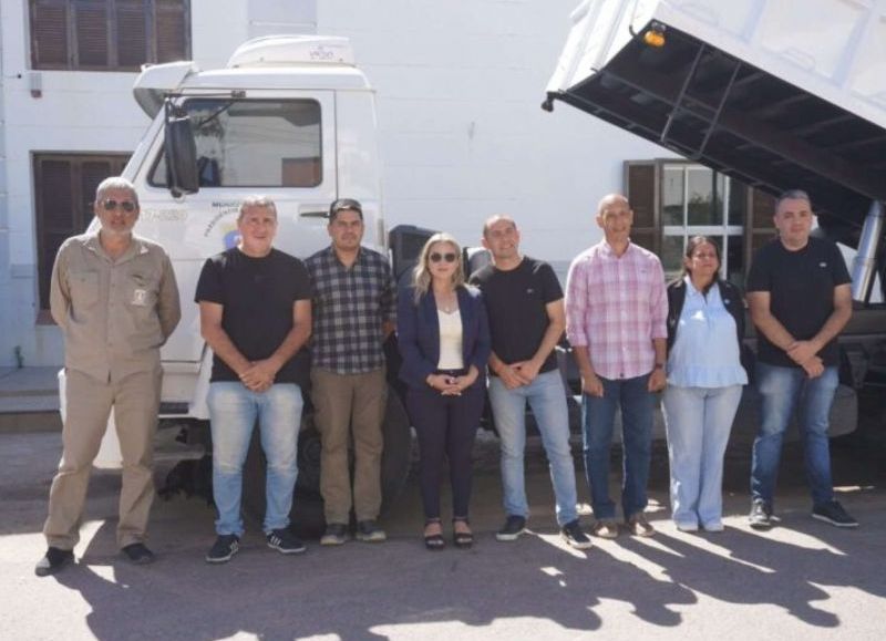 Presidencia de la Plaza sumó un nuevo camión volcador al parque municipal