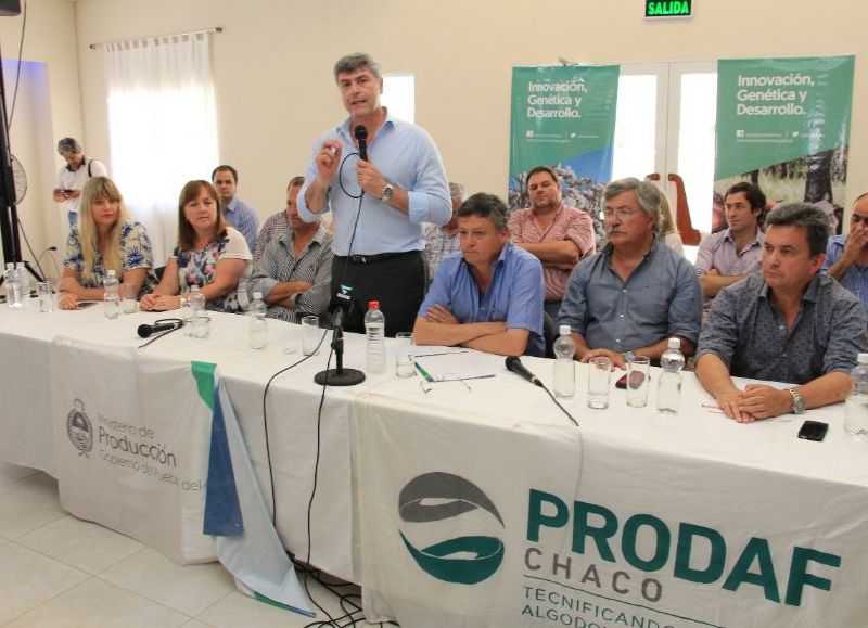 El Gobierno brinda apoyo a pequeños productores ganaderos y algodoneros del Chaco