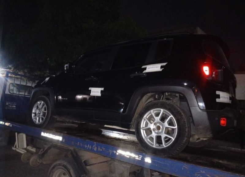 Secuestraron cocaína, un adaptador para arma de fuego, efectivo y una camioneta en Resistencia