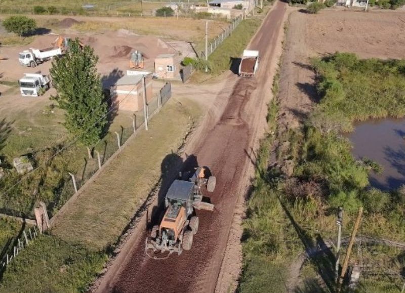 El municipio de Presidencia de la Plaza concluyó la obra de enripiado en calle Sarmiento