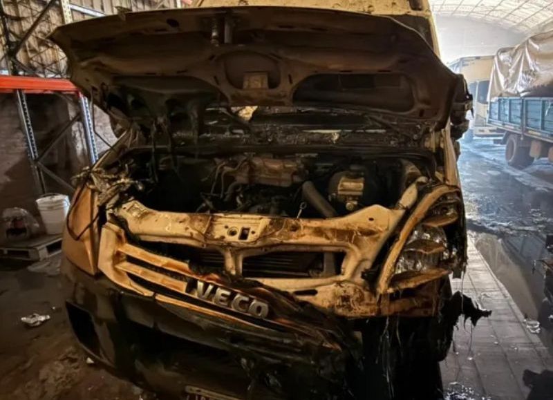 Un galpón de la empresa Borras sufrió un incendio en Puerto Vilelas