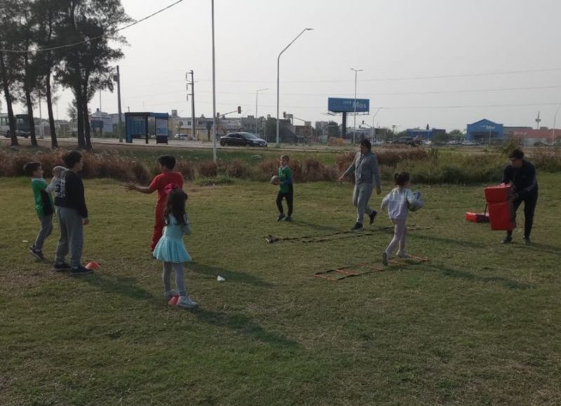 Chaco Rugby Club y Sinergia Rollers festejaron el día de las infancias