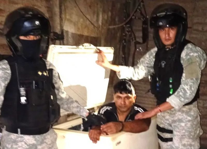 Un hombre violó la prisión domiciliaria y lo atraparon oculto en un freezer en Quitilipi