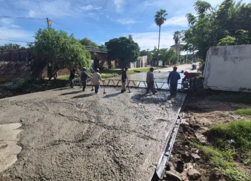 Sáenz Peña avanza con las obras de pavimentación en barrios