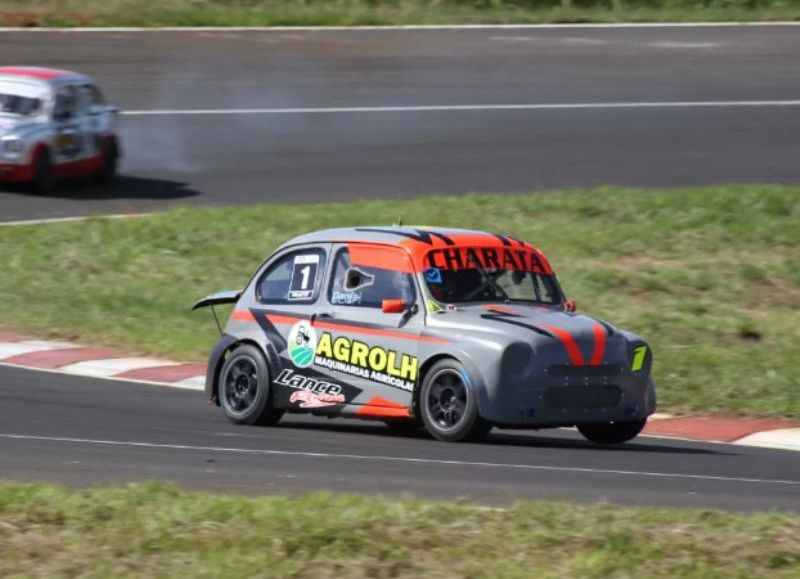 Daniel Salas ganó en Posadas y sigue imparable en el Misionero de Pista