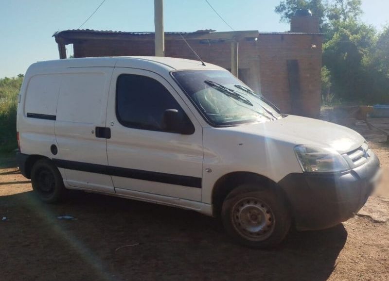 Detectaron un vehículo con pedido de secuestro en un taller mecánico de Margarita Belén