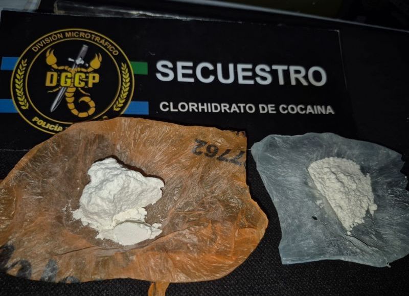 Demoraron a un joven que llevaba cocaína en la terminal de ómnibus de San Martín