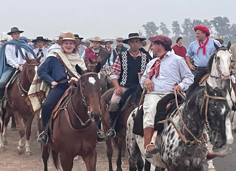 El Gobierno provincial acompañó el inicio de la Cabalgata de la Fe en Quitilipi