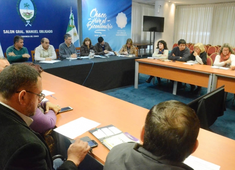 El ministro Farías ofreció una contrapropuesta salarial que representa más de $265 millones