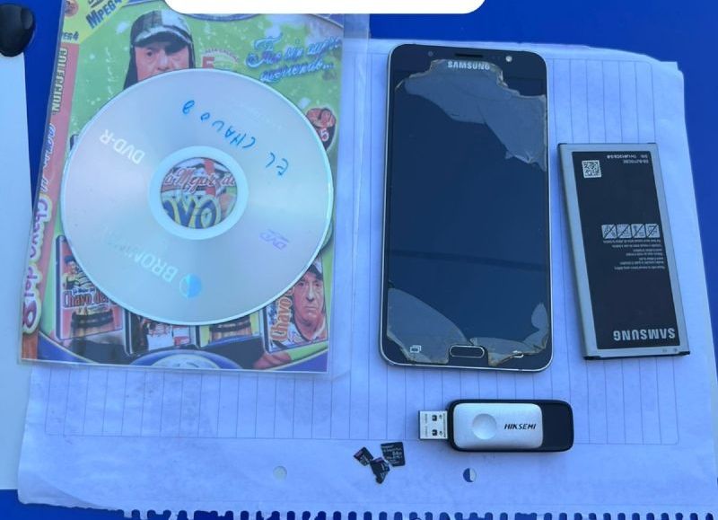 Detienen a un hombre acusado de sacar fotos y filmar alumnos en una escuela de Resistencia