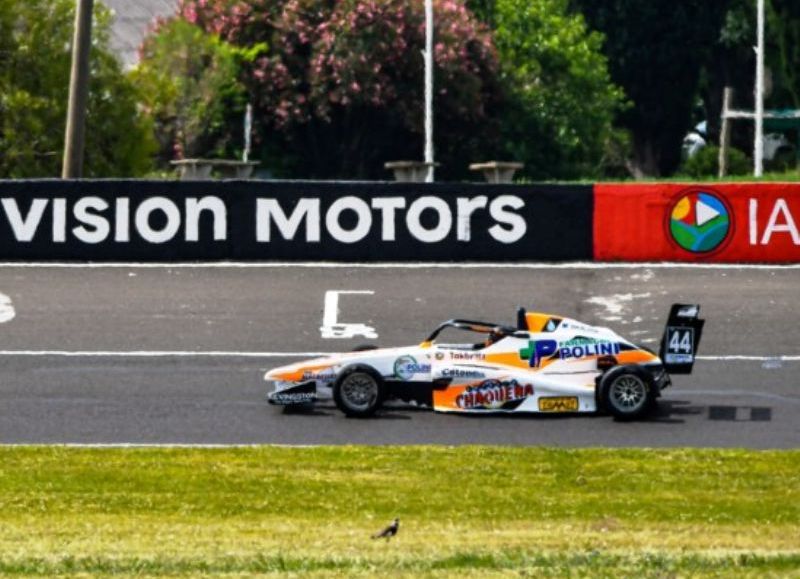 Polini se subió al podio de la F2 Argentina y se mantiene en la pelea por el título