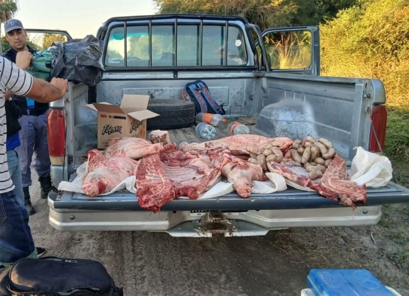 Secuestraron 70 kilos de carne porcina transportada ilegalmente en Charadai