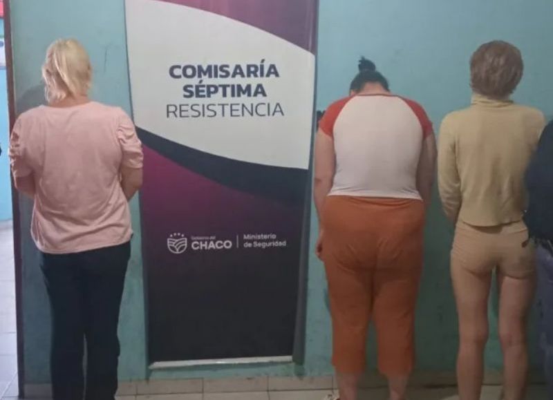 Tres mujeres atacaron a policías para impedir un allanamiento en Resistencia