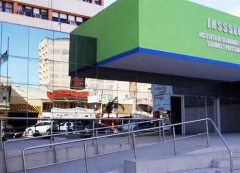 Denuncian que el Insssep "está regalando su patrimonio" gracias a dos diputados