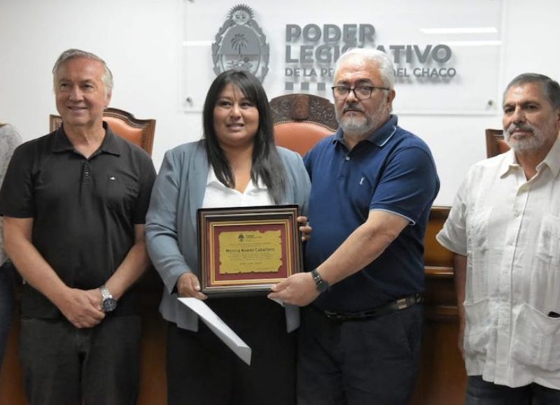 La Legislatura entregó el Premio Derechos Humanos “Amanda Mayor de Pierola” a Mónica Caballero