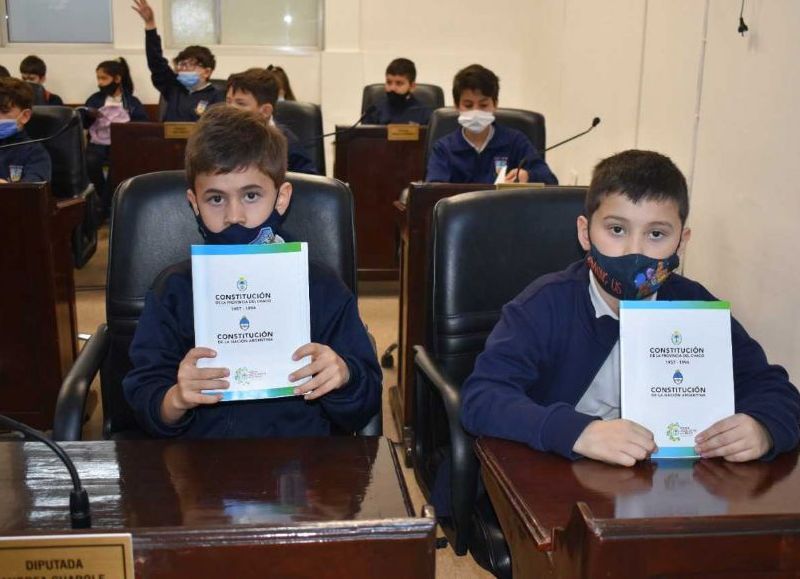 Estudiantes de la UEGP 26 participaron del programa "El Poder Legislativo y la Escuela"