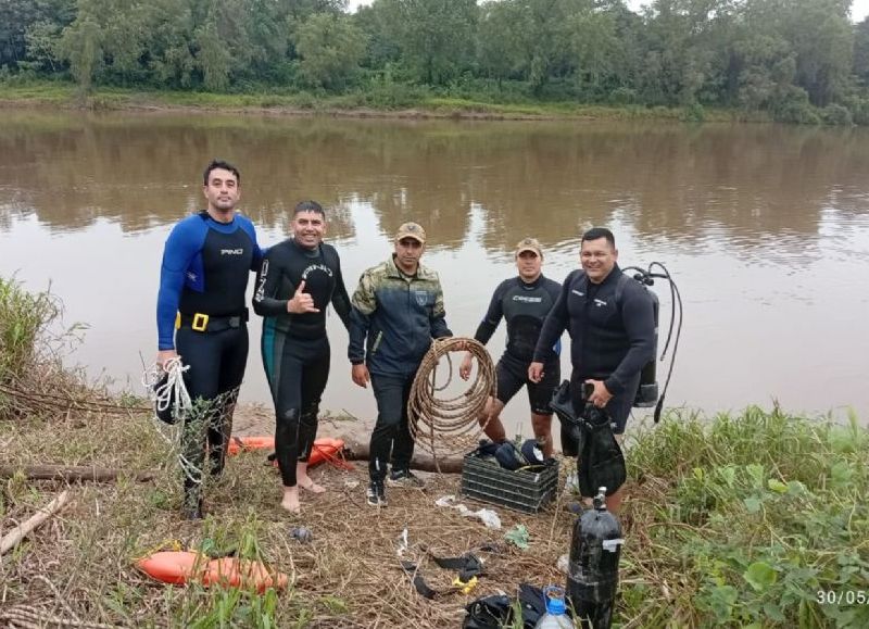 Sameep realizó tareas de mantenimiento y limpieza en las tomas de agua de las plantas potabilizadoras