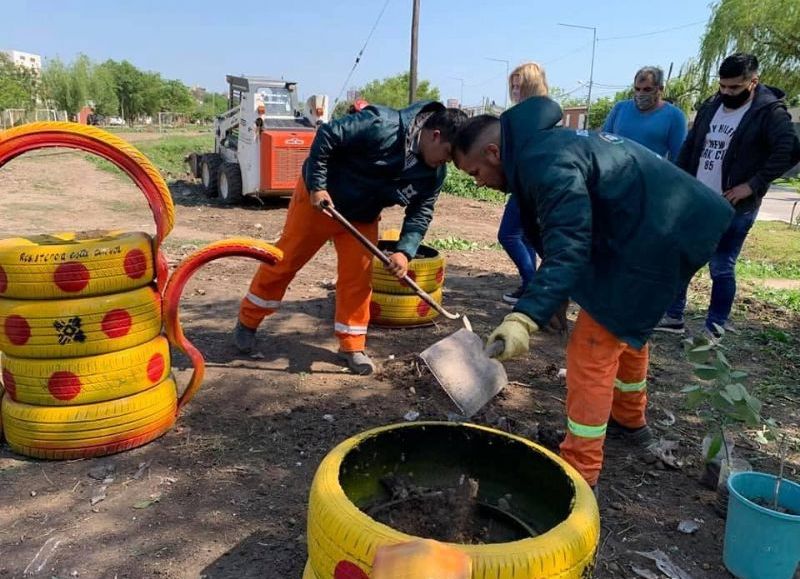 Vecinos de Villa San Juan reacondicionaron predios donde se erradicaron minibasurales