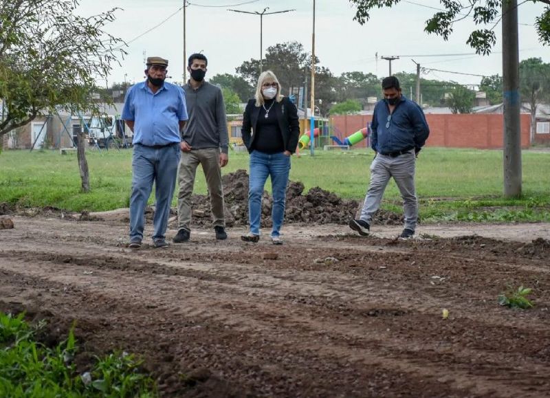 La Municipalidad de Fontana colocó ripio en el barrio 263 Viviendas