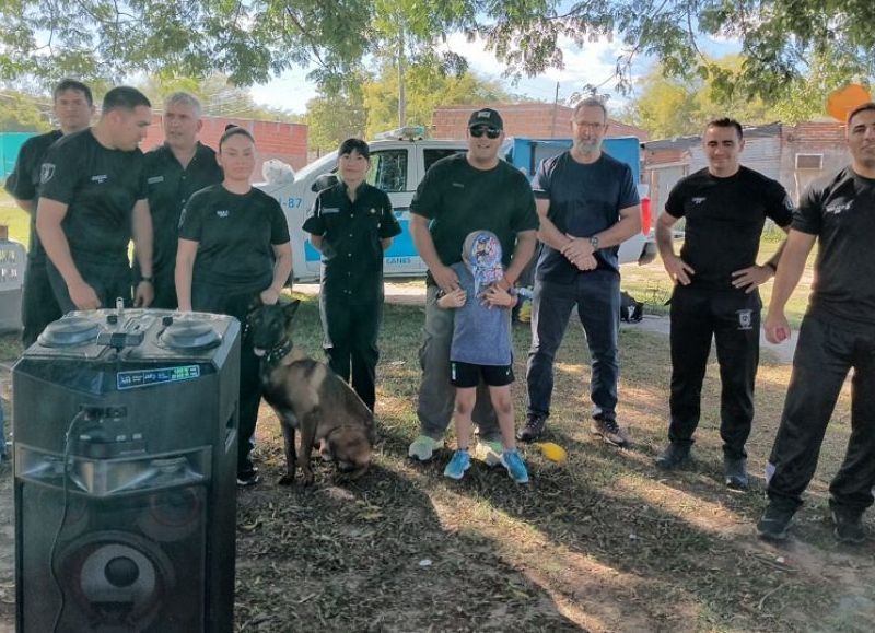 Realizaron una jornada para homenajear a los canes destacados de 2025