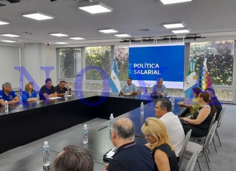 El Frente Gremial Docente aceptó la propuesta salarial presentada por el Gobierno provincial