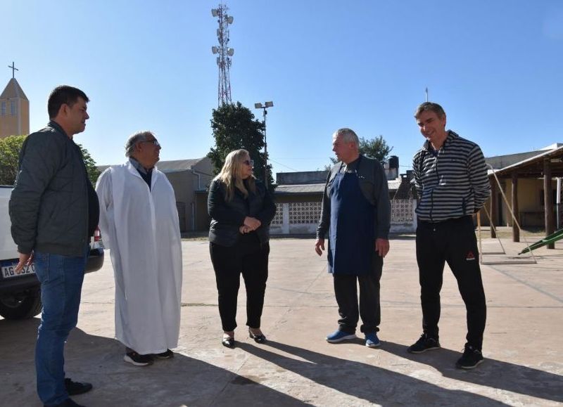 Delgado acompaña a la comunidad de Hermoso Campo en los preparativos de su Fiesta Patronal