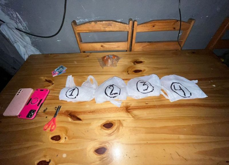 Detuvieron a dos mujeres y desarticularon un búnker de drogas en Resistencia