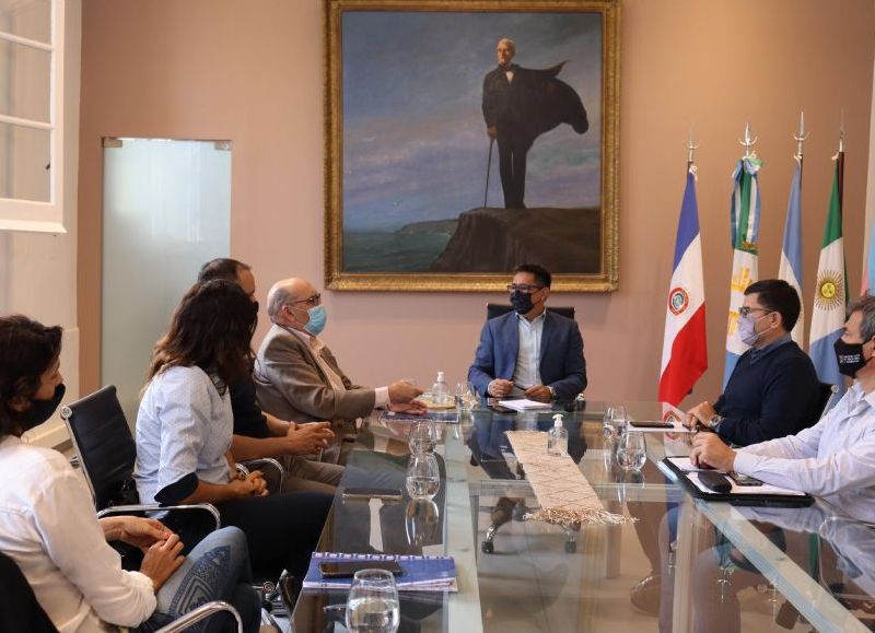 Martínez se reunió con empresarios para continuar promoviendo el desarrollo de la ciudad