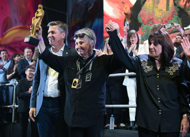 La obra "Tiempo" de Solveiga Vasiljeva fue la gran ganadora de la Bienal 2024