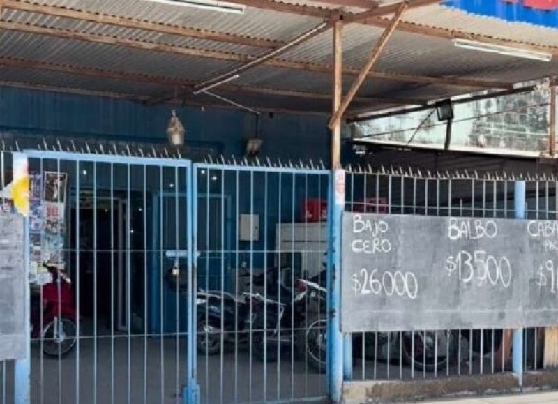 Clausuraron un supermercado chino por productos en mal estado y restos de plagas en Resistencia