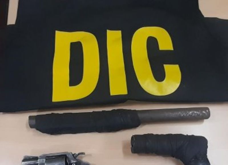 Detenidos con drogas y armas de fuego en Villa Prosperidad