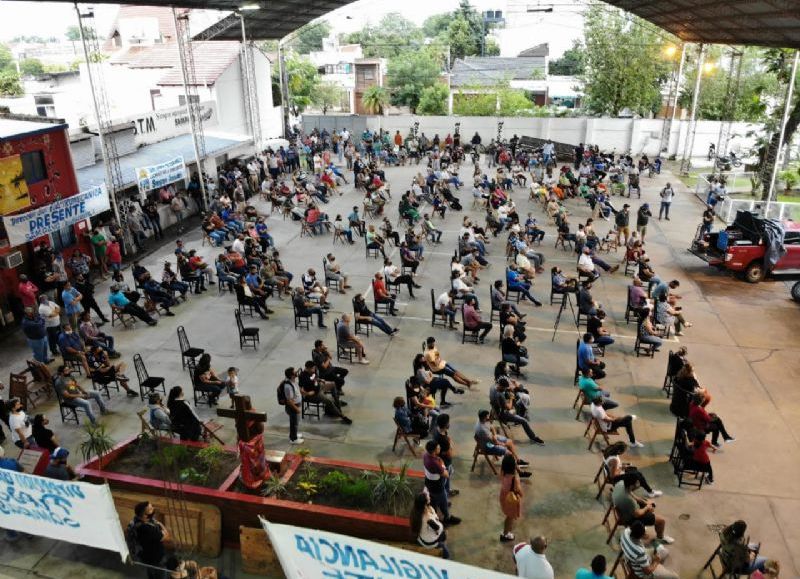 Una multitud se autoconvocó en el STM para apoyar a Sampayo