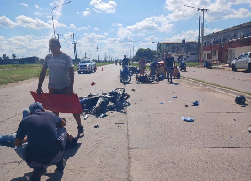 Dos motociclistas terminaron hospitalizados tras colisionar en avenida Soberanía