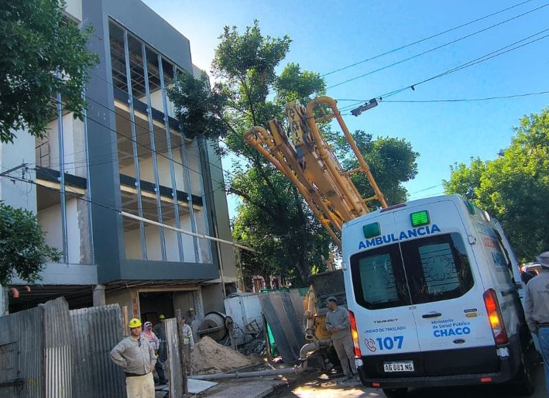 Un obrero en grave estado tras caer desde un tercer piso en una obra en Resistencia