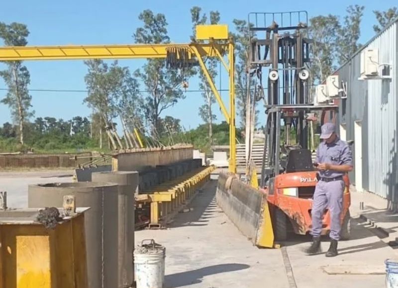 Un obrero murió tras un accidente en una empresa constructora en Fontana