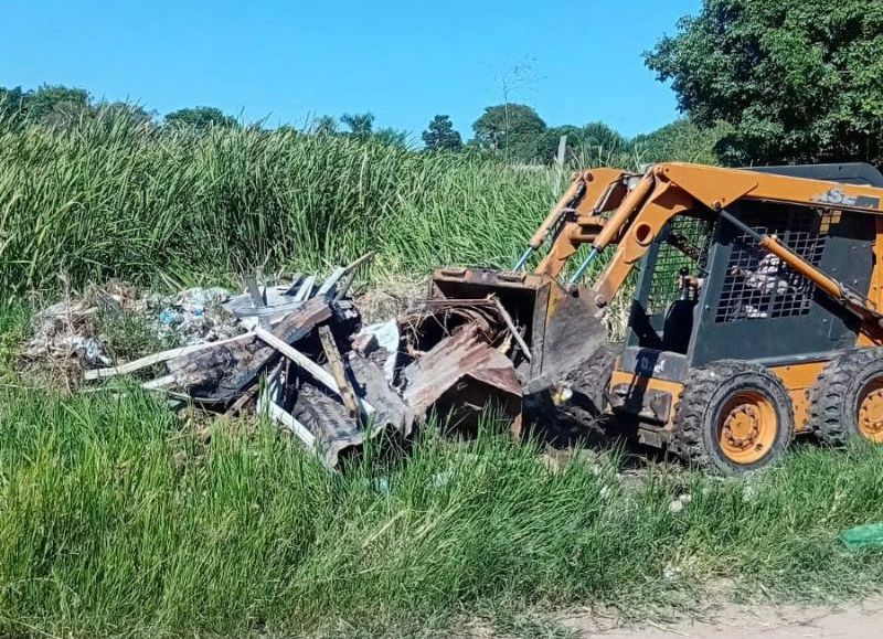Operativo conjunto para proteger la laguna Villa Chica en Resistencia